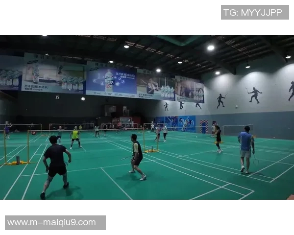 羽毛球与足球的交汇点陈磊分享运动生涯的精彩瞬间